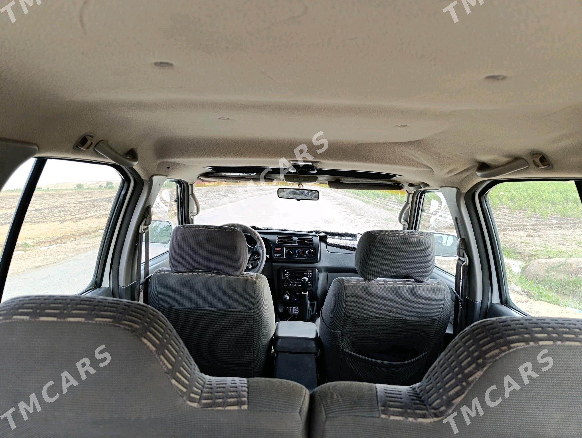 Nissan Xterra 2000 - 90 000 TMT - Дарганата - img 3