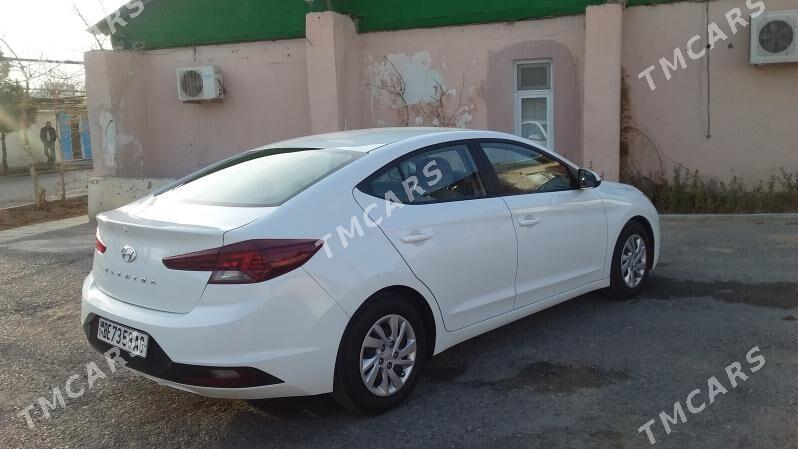 Hyundai Elantra 2019 - 208 000 TMT - Aşgabat - img 2