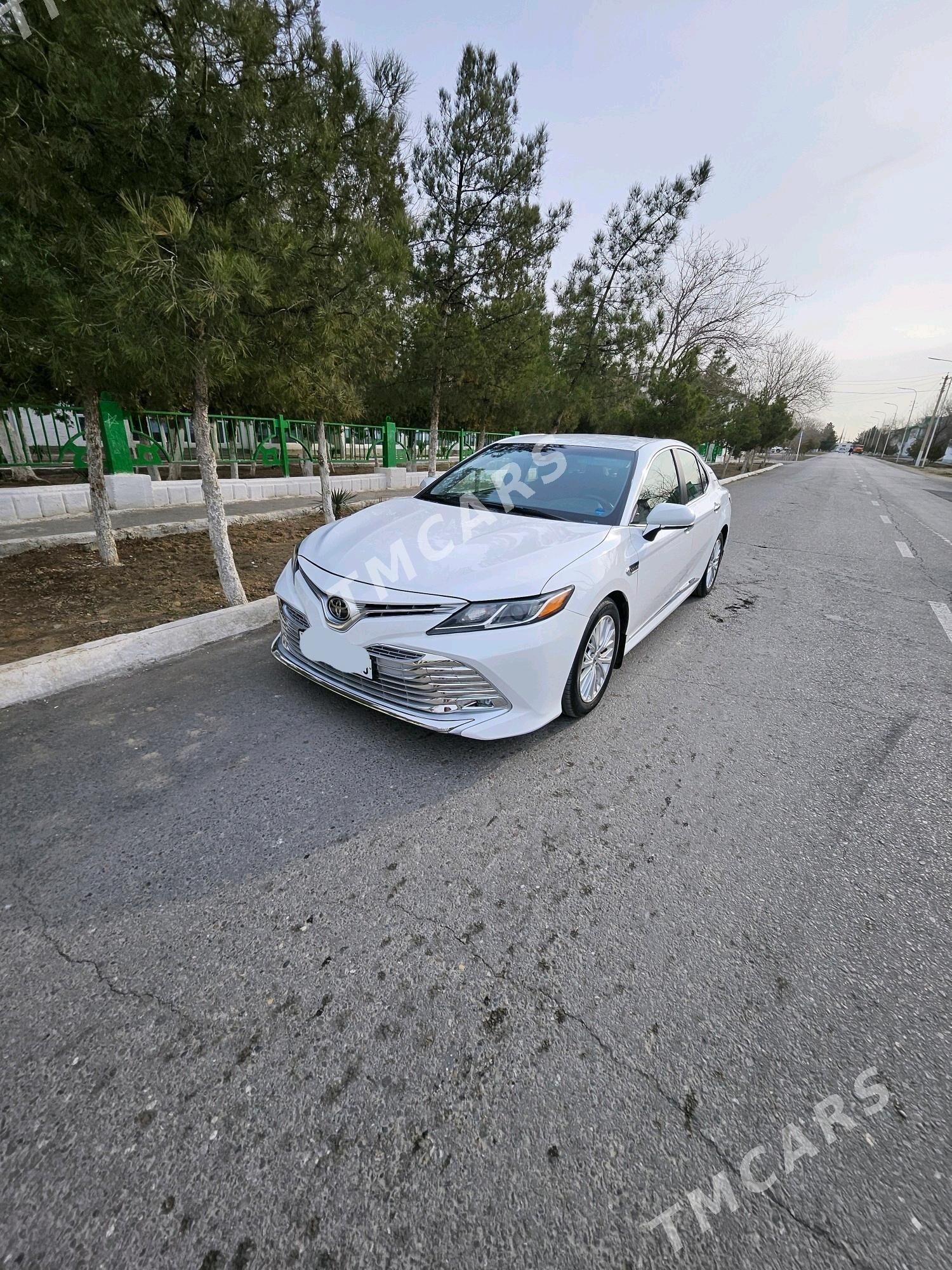 Toyota Camry 2019 - 285 000 TMT - Арзув - img 2