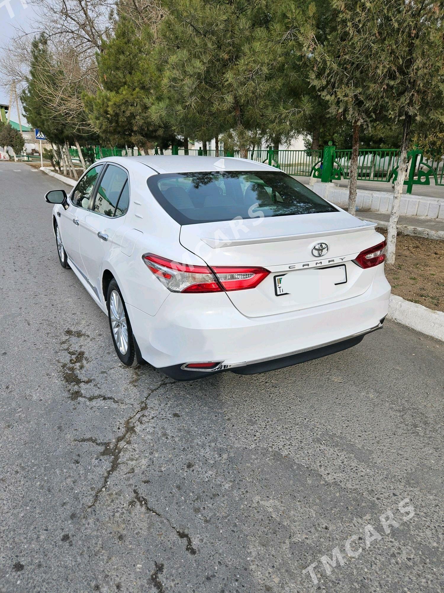 Toyota Camry 2019 - 285 000 TMT - Арзув - img 4