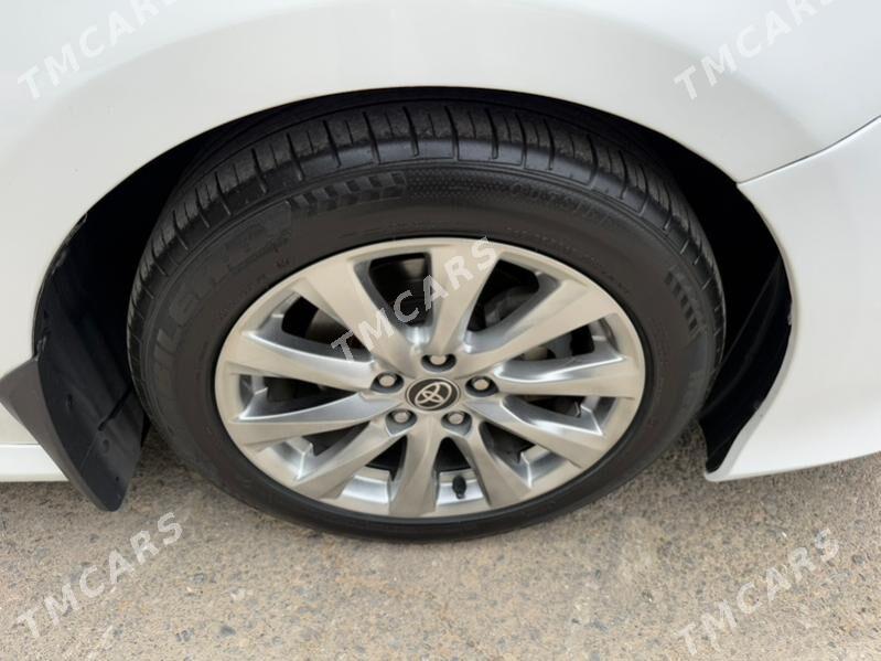 Toyota Camry 2019 - 315 000 TMT - Aşgabat - img 9