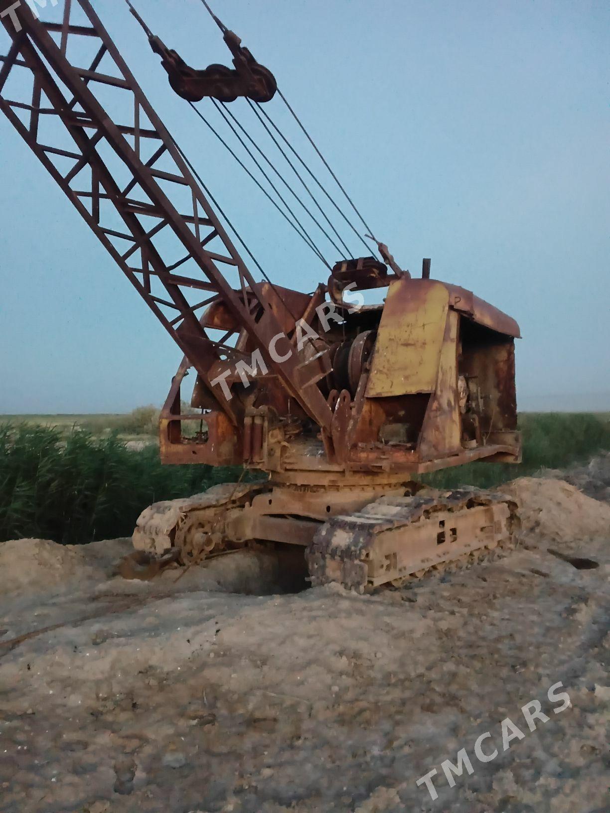 Caterpillar Excavator 1990 - 100 000 TMT - Байрамали - img 6