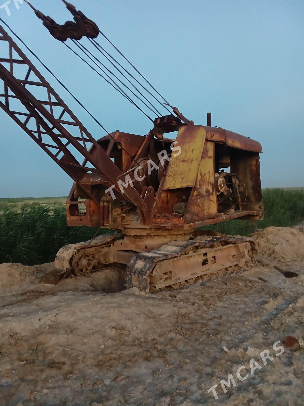 Caterpillar Excavator 1990 - 100 000 TMT - Байрамали - img 4