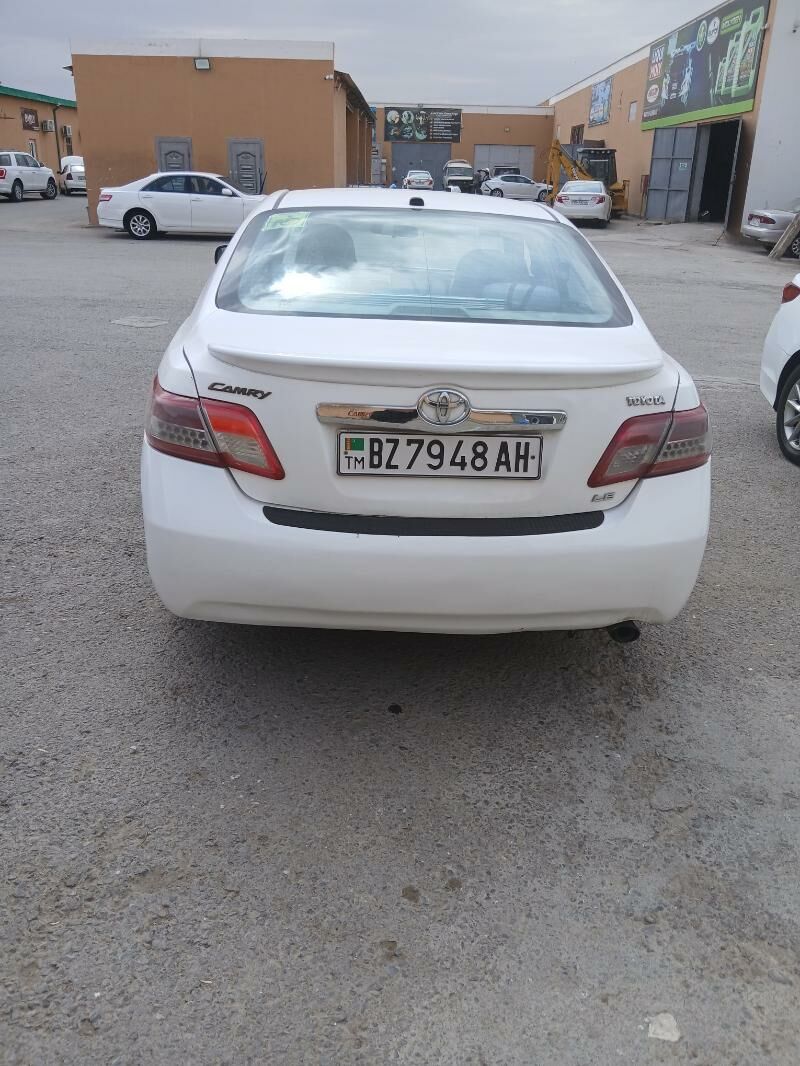 Toyota Camry 2010 - 140 000 TMT - Ак-Бугдайский этрап - img 2