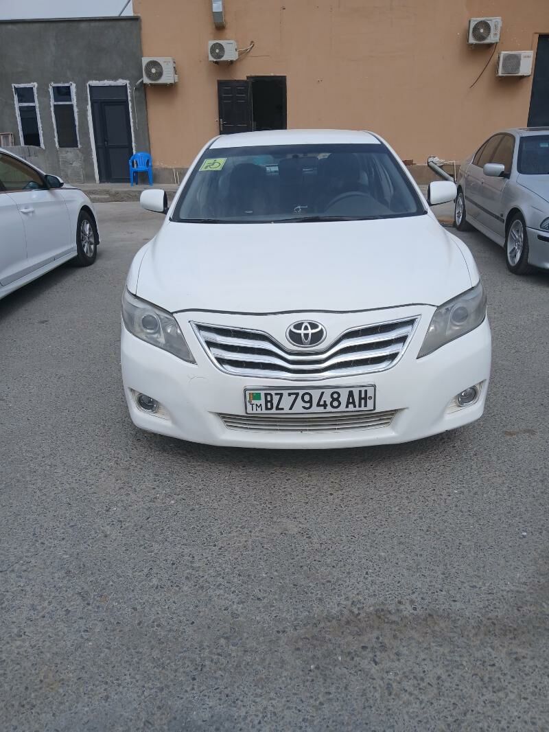 Toyota Camry 2010 - 140 000 TMT - Ак-Бугдайский этрап - img 4
