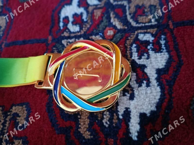 Medal - Mary - img 2