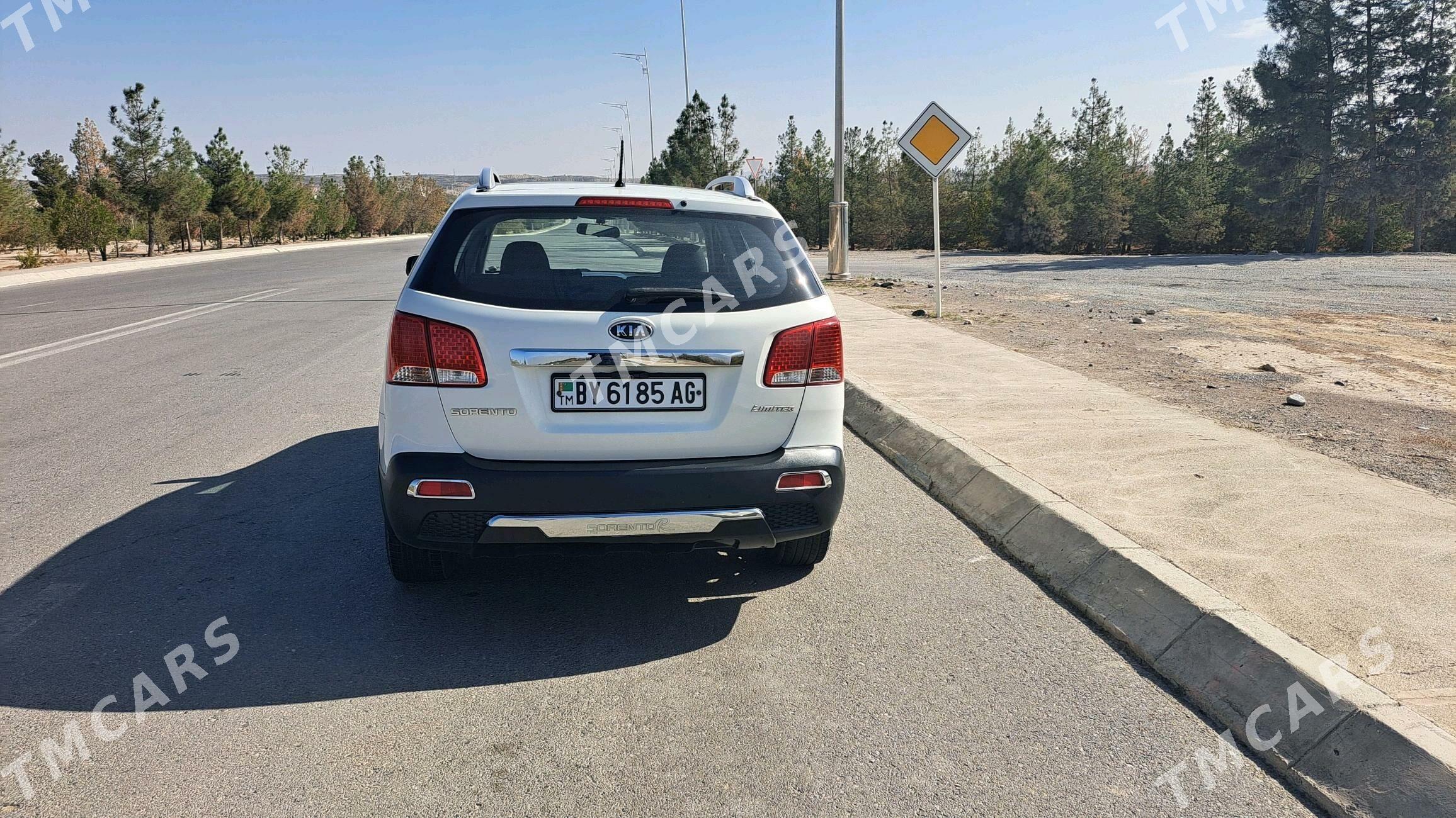 Kia Sorento 2011 - 250 000 TMT - Aşgabat - img 3