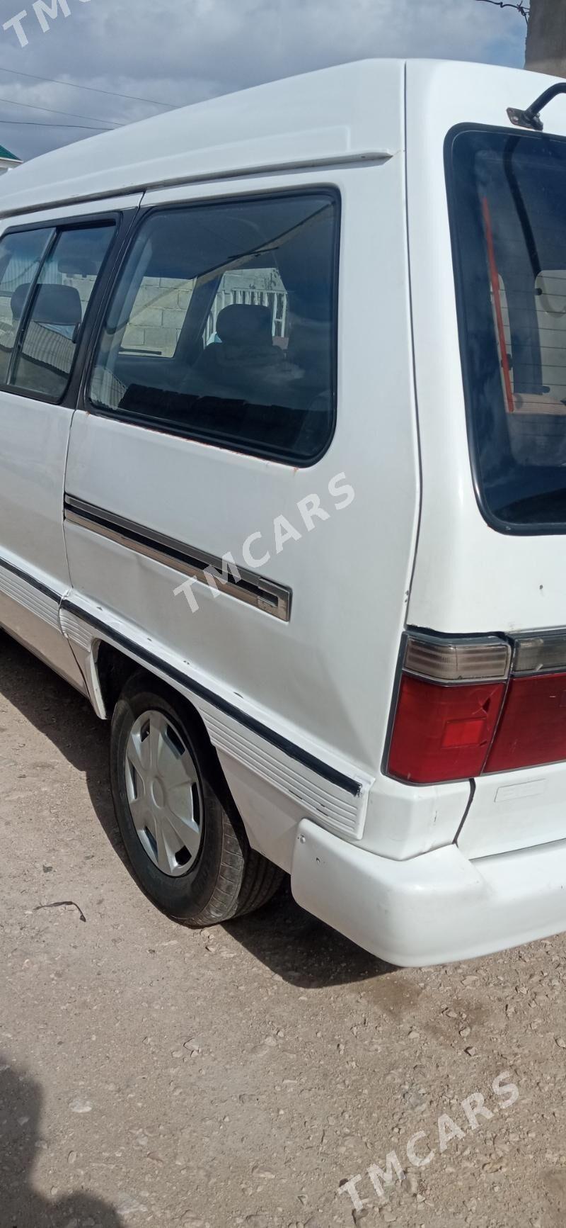 Toyota Town Ace 1990 - 25 000 TMT - Балканабат - img 3
