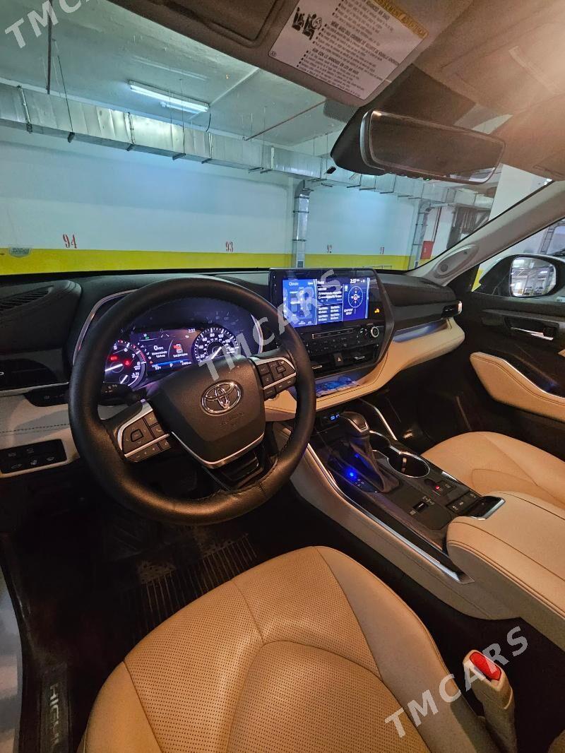 Toyota Highlander 2022 - 640 000 TMT - Ашхабад - img 3