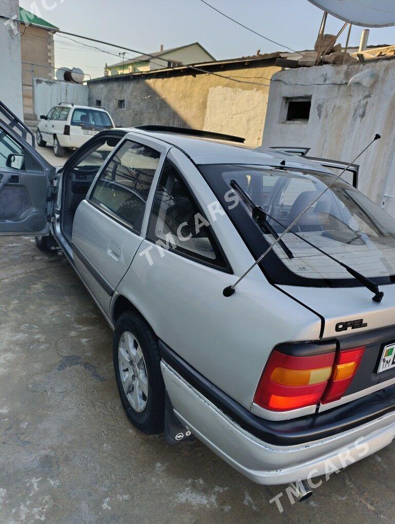 Opel Vectra 1993 - 44 000 TMT - Туркменбаши - img 3