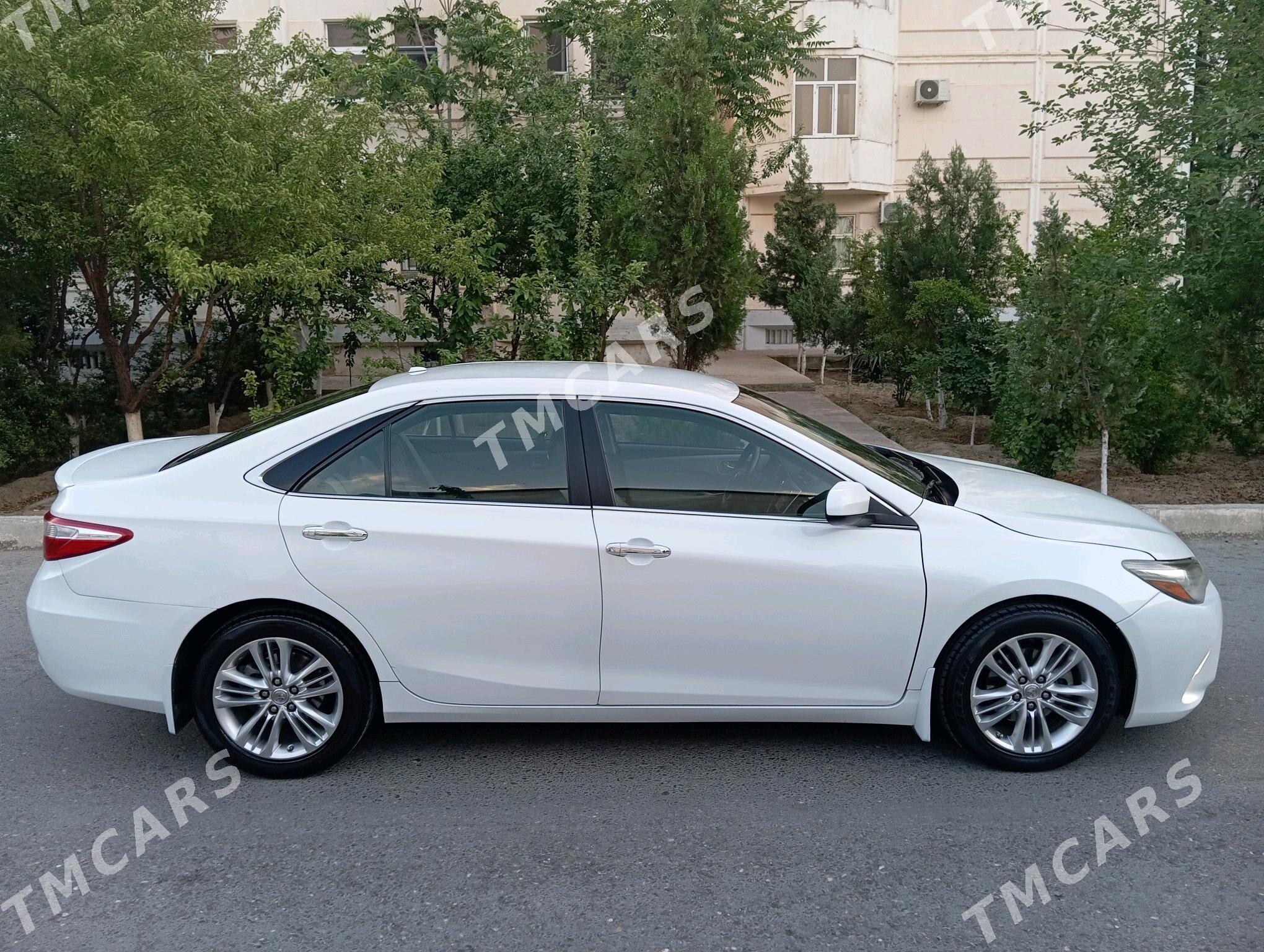 Toyota Camry 2017 - 240 000 TMT - Ашхабад - img 2