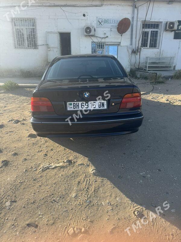 BMW E39 1999 - 100 000 TMT - Хазар - img 1
