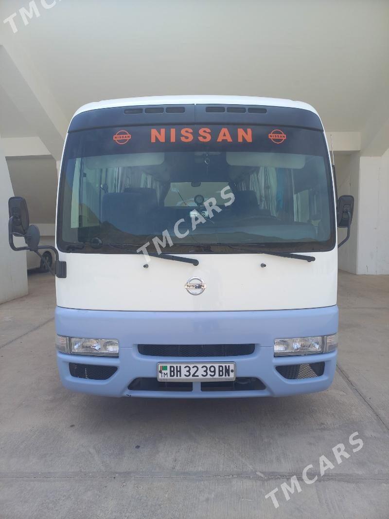 Nissan Civilian 2010 - 350 000 TMT - Balkanabat - img 3