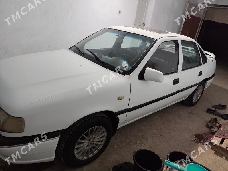 Opel Vectra 1995 - 48 000 TMT - Farap - img 9