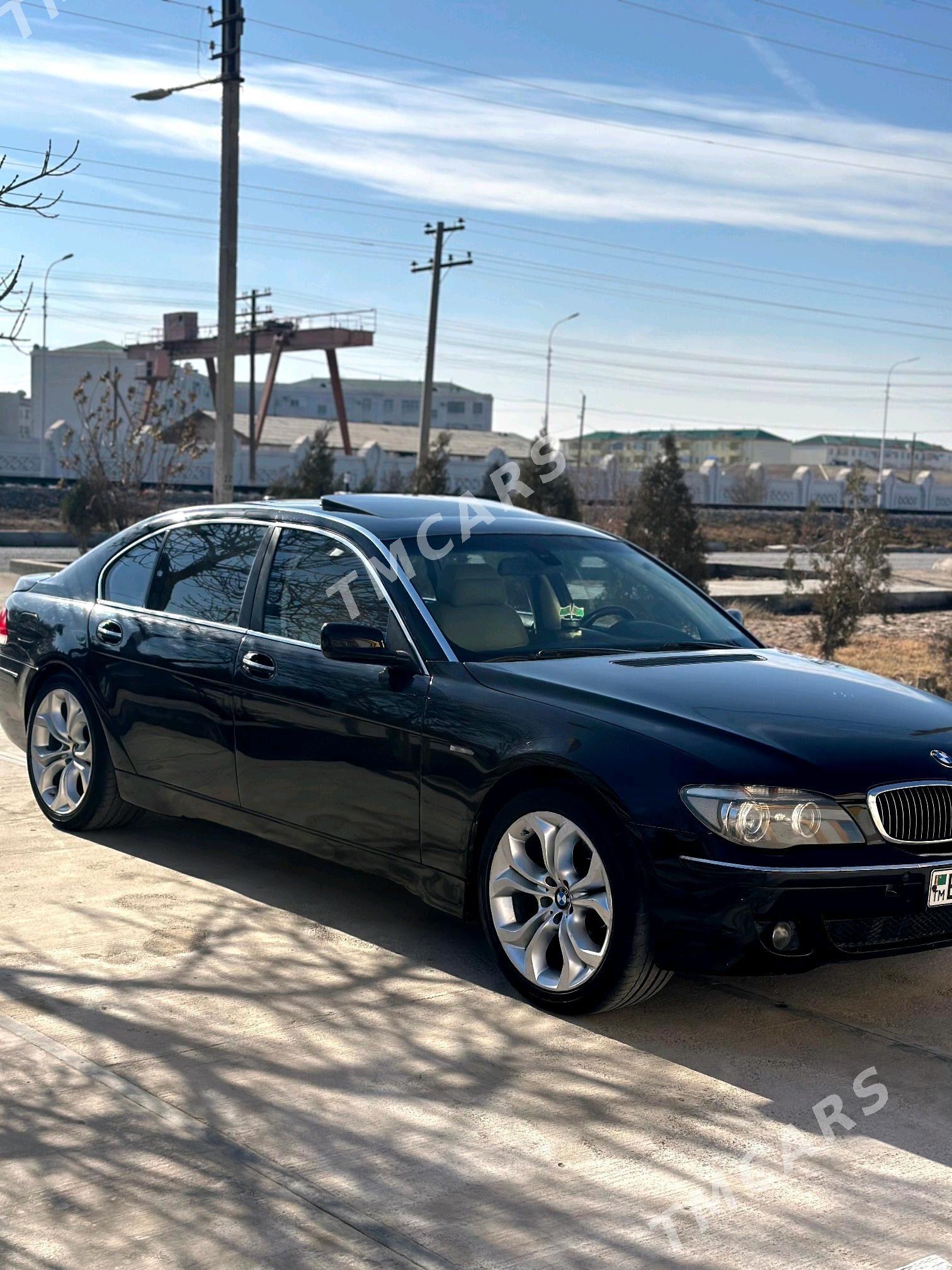 BMW 745 2005 - 135 000 TMT - Mary - img 3