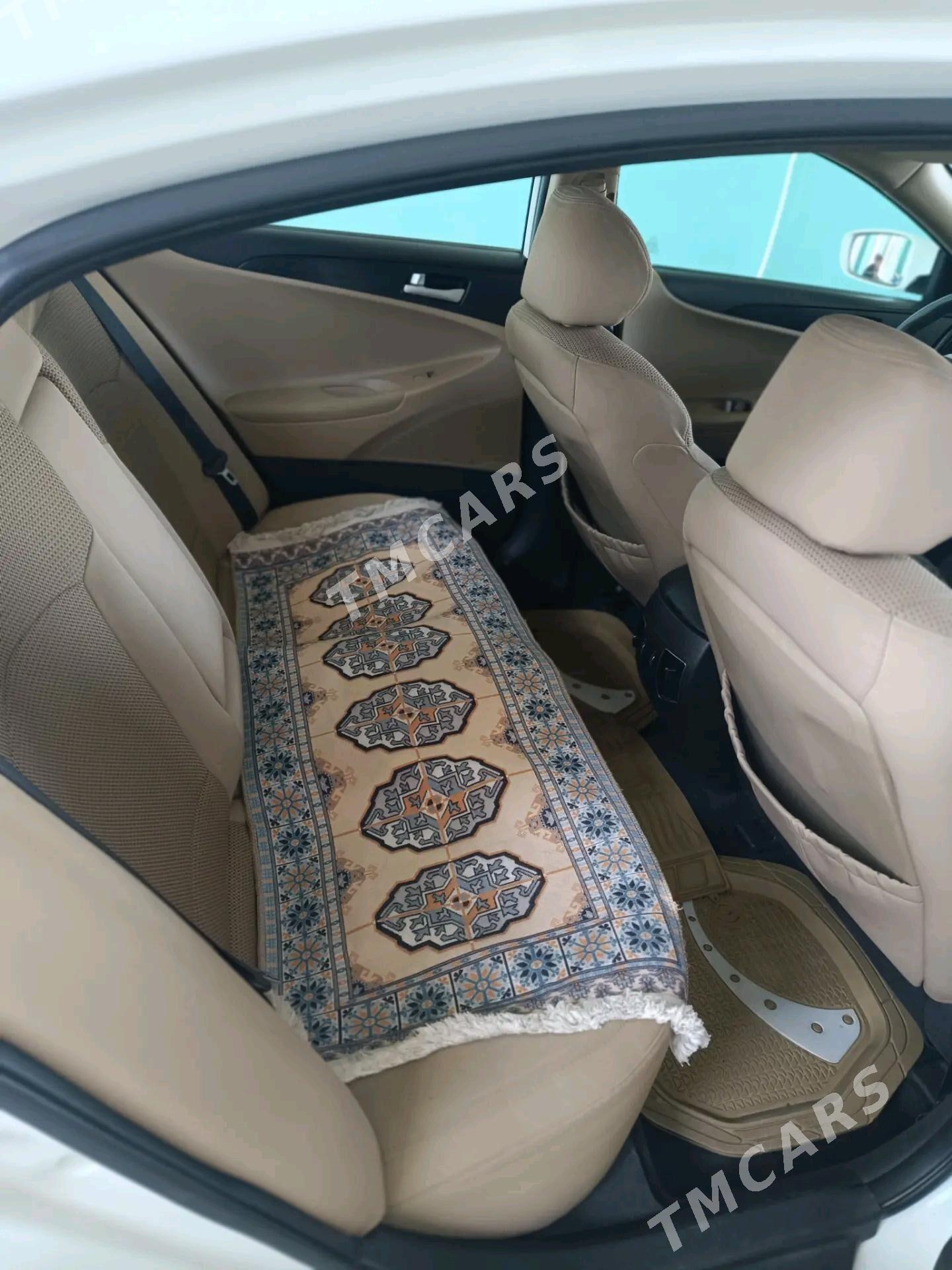 Hyundai Sonata 2010 - 170 000 TMT - Гёкдже - img 2