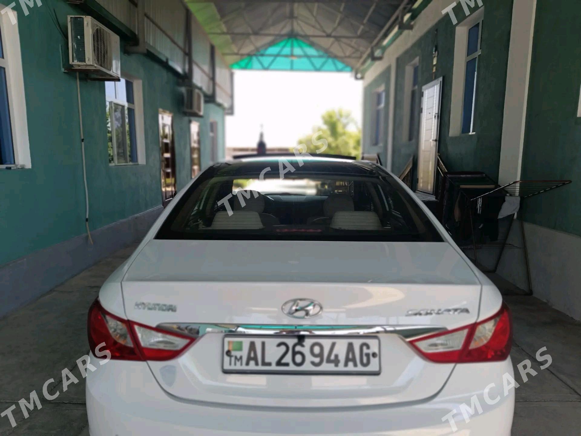 Hyundai Sonata 2010 - 170 000 TMT - Гёкдже - img 7