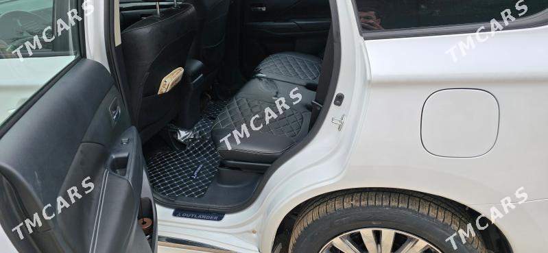 Mitsubishi Outlander 2022 - 295 000 TMT - Дашогуз - img 6