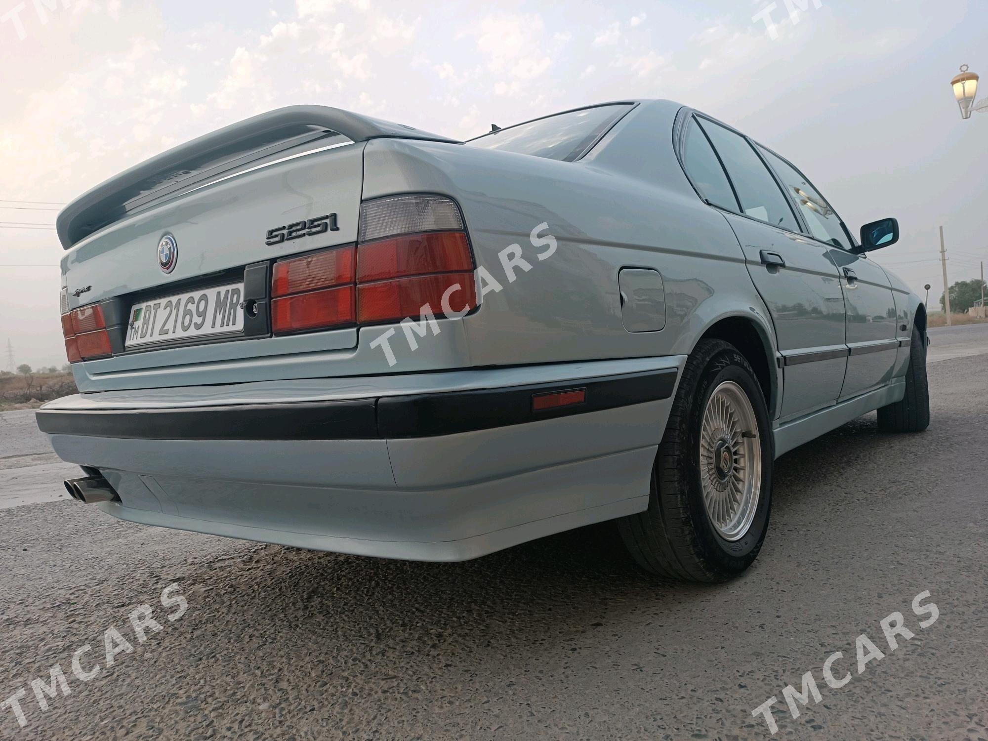 BMW 525 1993 - 65 000 TMT - Мургап - img 4