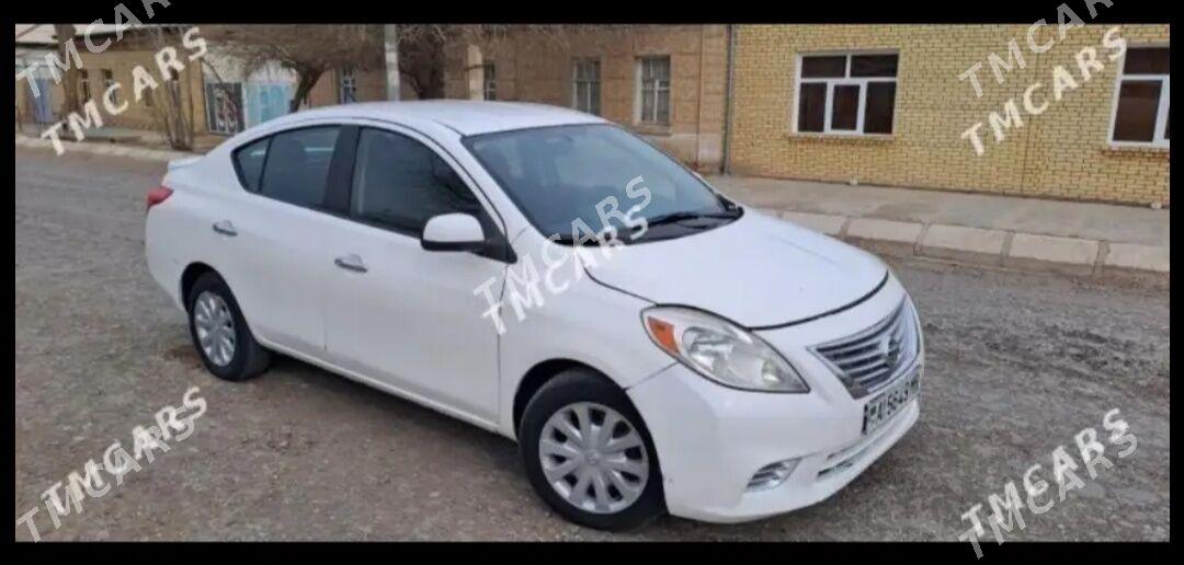 Nissan Versa 2013 - 95 000 TMT - Baýramaly - img 6