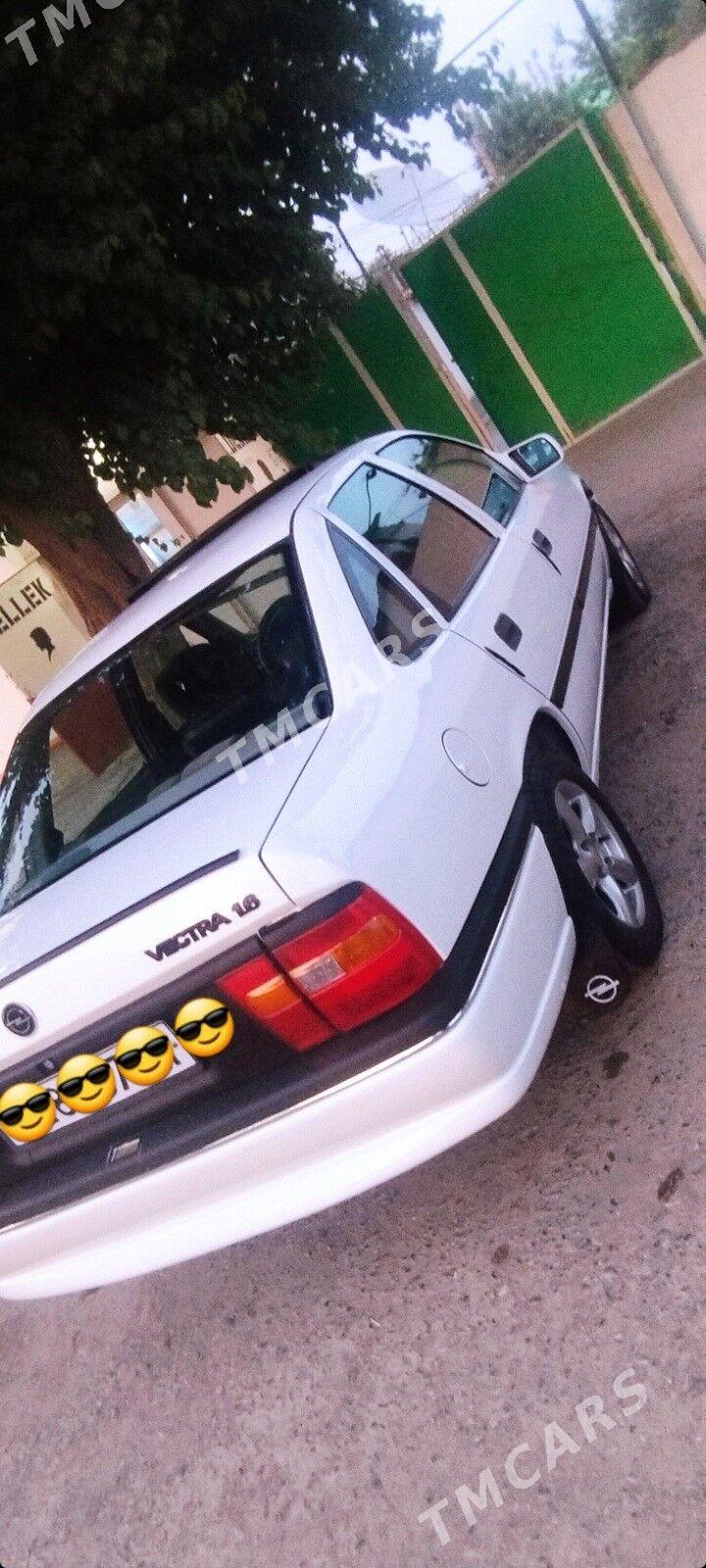Opel Vectra 1995 - 45 000 TMT - Kaka - img 9