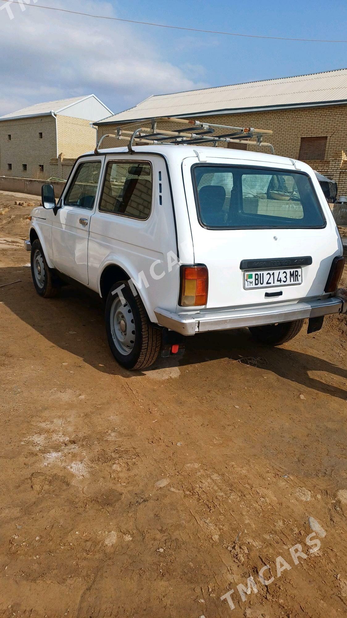 Lada Niva 2013 - 70 000 TMT - Сакарчага - img 9