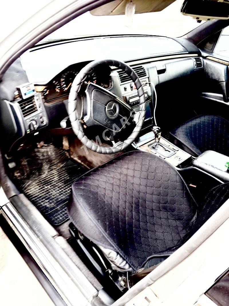Mercedes-Benz E320 1997 - 80 000 TMT - Bereket - img 2