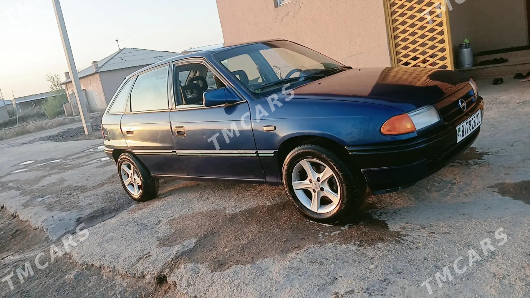 Opel Astra 1993 - 45 000 TMT - Губадаг - img 7