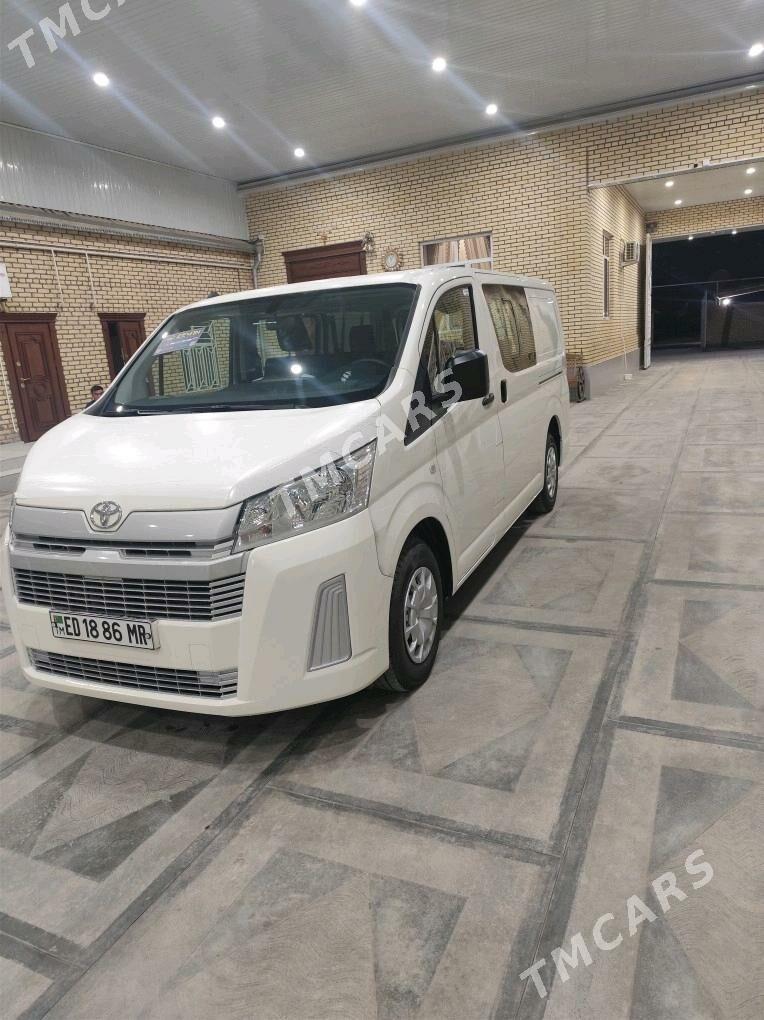 Toyota Hiace 2024 - 590 000 TMT - Мары - img 4