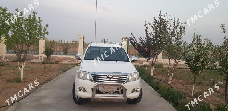 Toyota Hilux 2014 - 400 000 TMT - Тязе заман - img 6