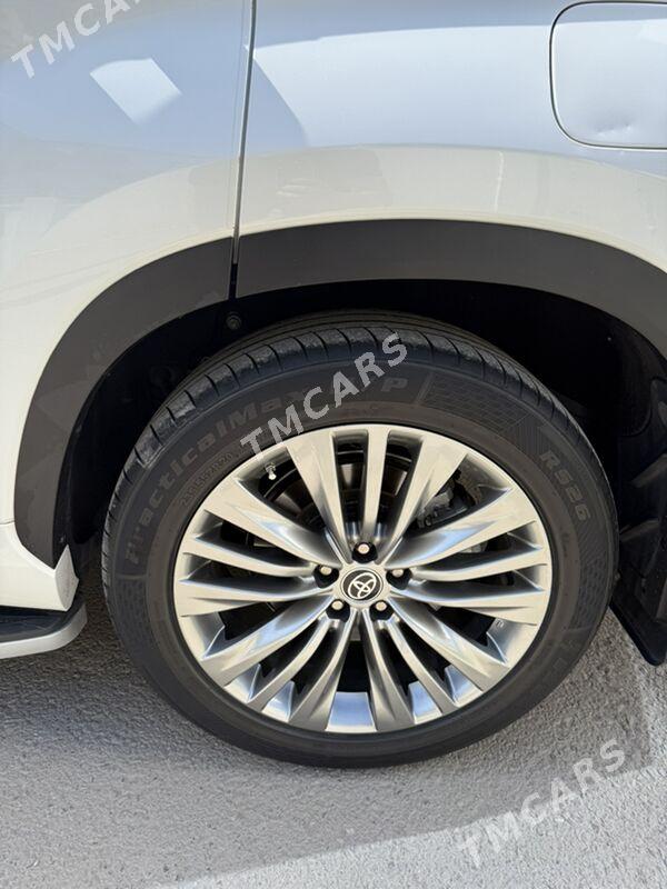 Toyota Highlander 2022 - 700 000 TMT - Aşgabat - img 4