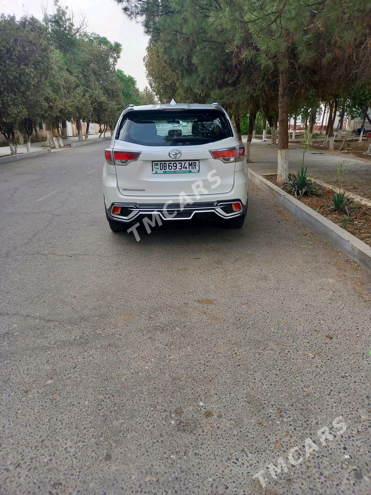 Toyota Highlander 2015 - 350 000 TMT - Туркменгала - img 3