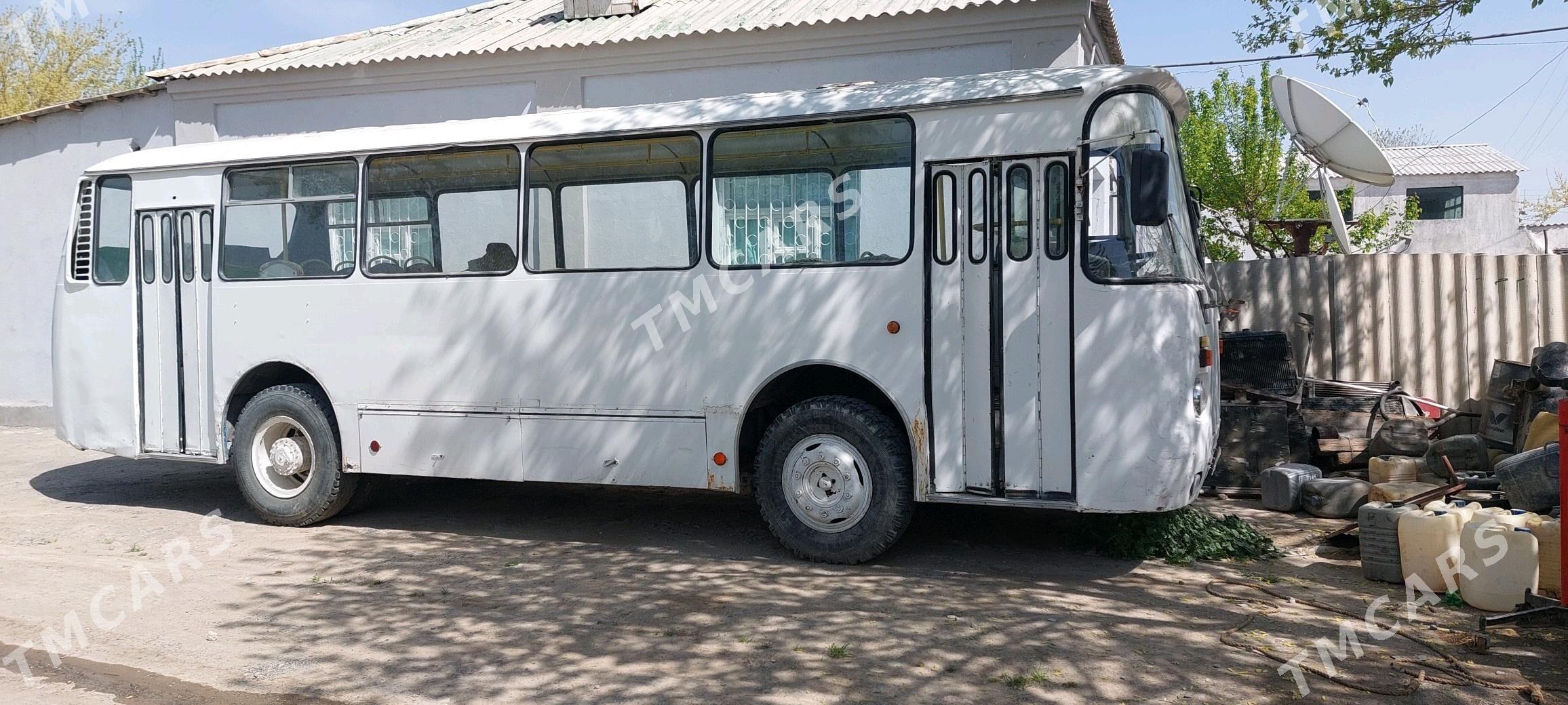 ПАЗ 3203 2000 - 50 000 TMT - Bekrewe - img 3
