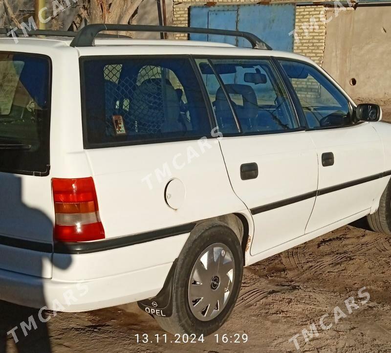 Opel Astra 1996 - 50 000 TMT - Болдумсаз - img 4