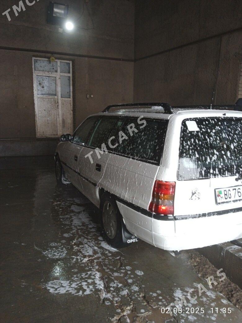 Opel Astra 1996 - 50 000 TMT - Болдумсаз - img 2