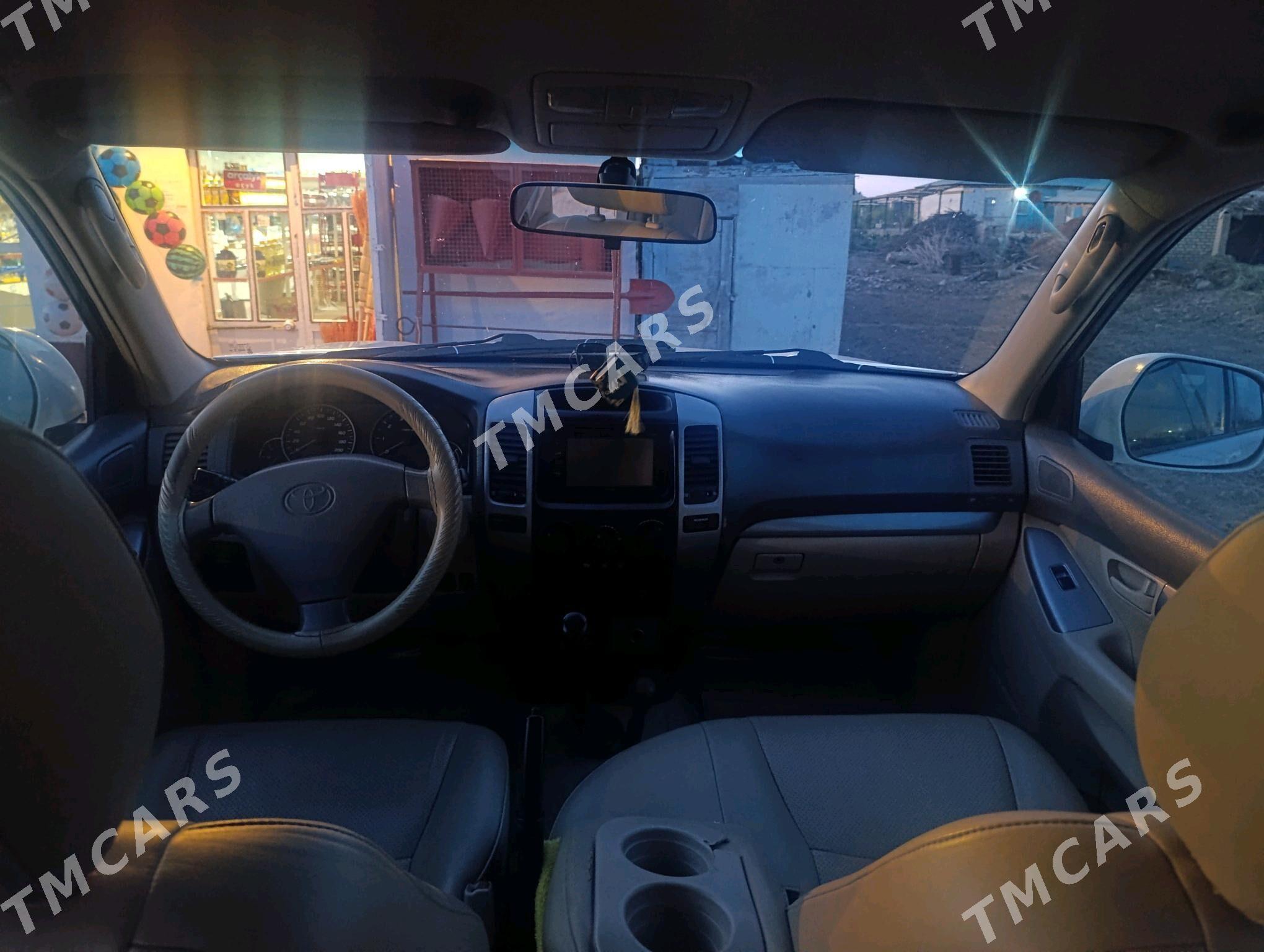 Toyota Land Cruiser Prado 2004 - 280 000 TMT - Baýramaly - img 3