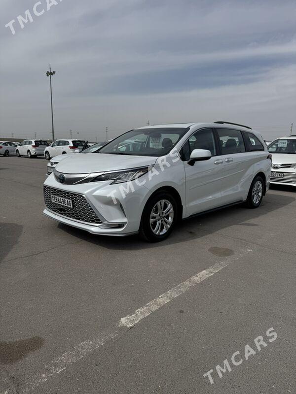 Toyota Sienna 2023 - 650 000 TMT - "Altyn Asyr" Gündogar bazary (Jygyllyk) - img 4