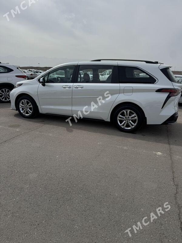 Toyota Sienna 2023 - 650 000 TMT - "Altyn Asyr" Gündogar bazary (Jygyllyk) - img 2