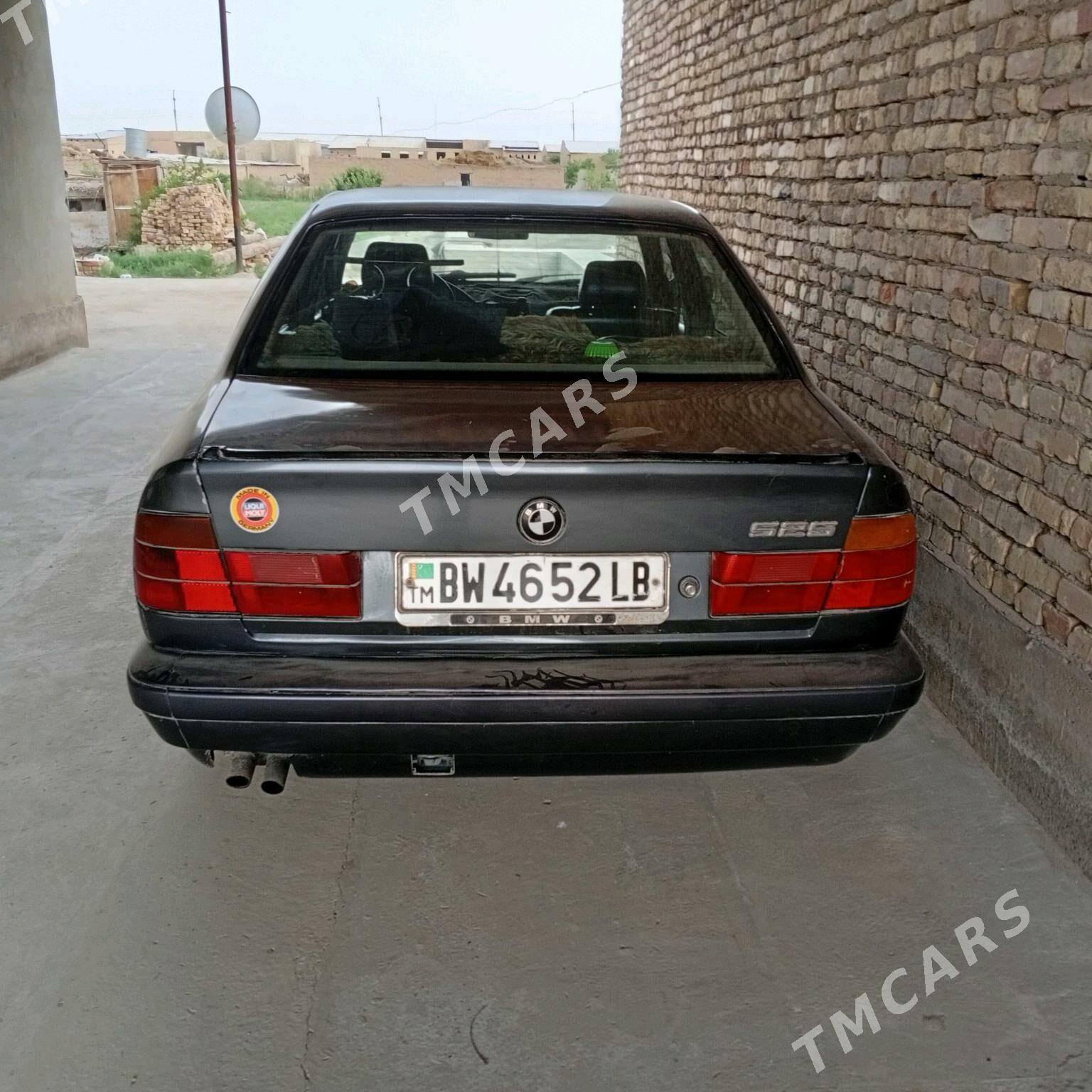 BMW 525 1990 - 45 000 TMT - Чарджоу - img 4