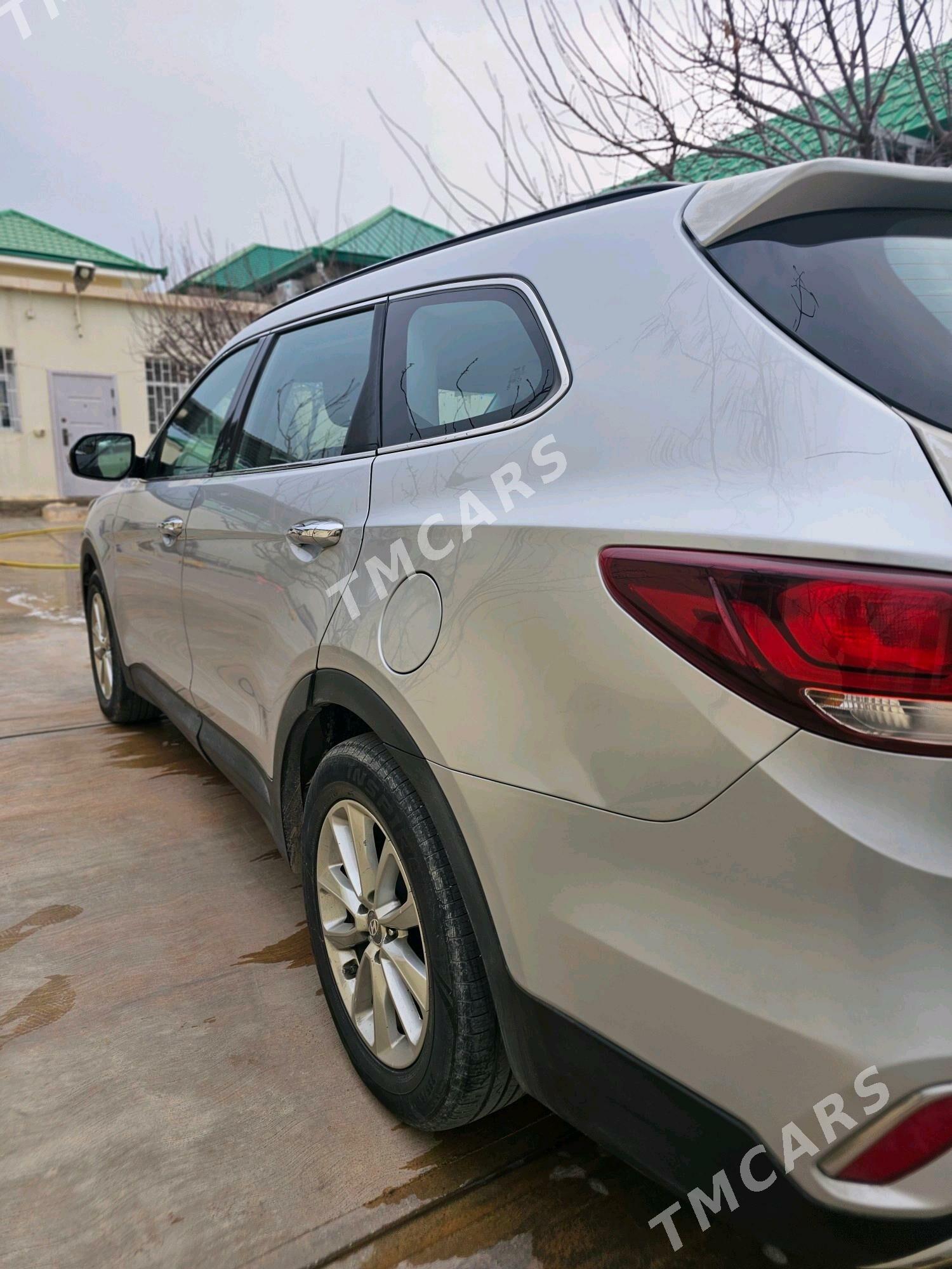 Hyundai Santa Fe 2016 - 245 000 TMT - Aşgabat - img 4