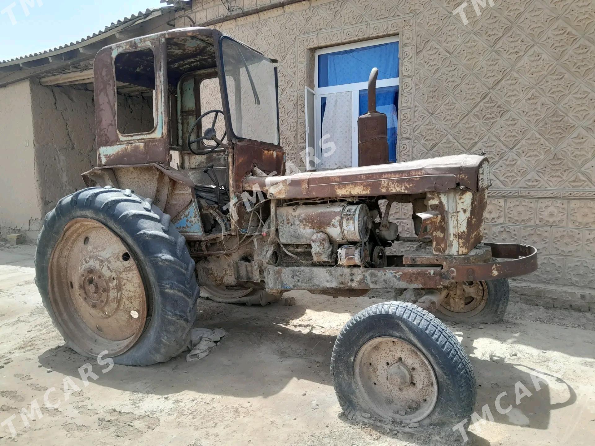 MTZ T-28 1995 - 15 000 TMT - Halaç - img 2