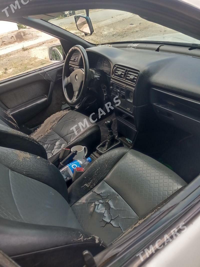 Opel Vectra 1991 - 25 000 TMT - Хитровка - img 6