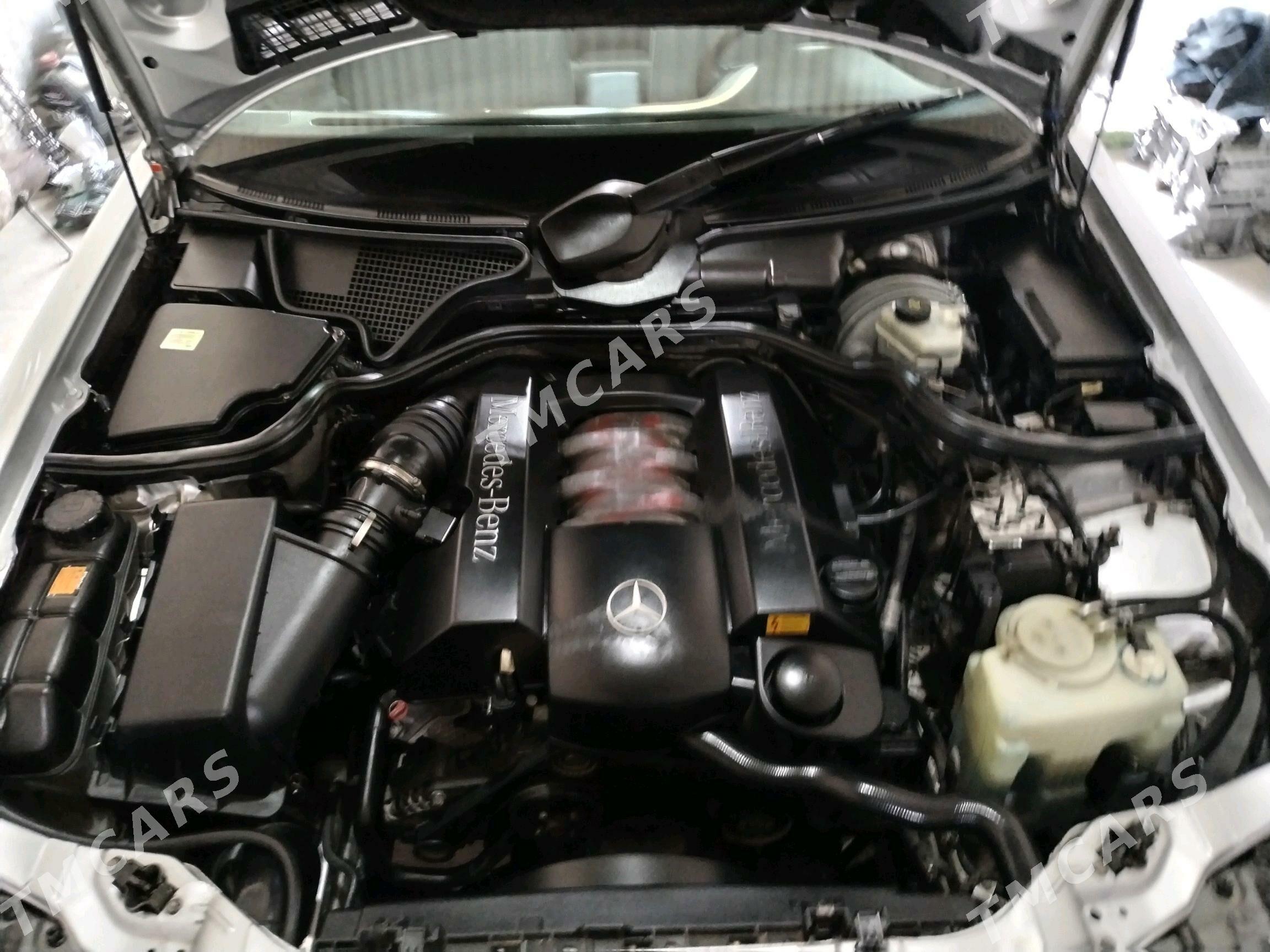 Mercedes-Benz E320 2000 - 120 000 TMT - Балканабат - img 3