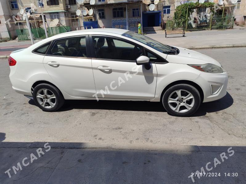 Ford Fiesta 2012 - 70 000 TMT - Garabekewül - img 2