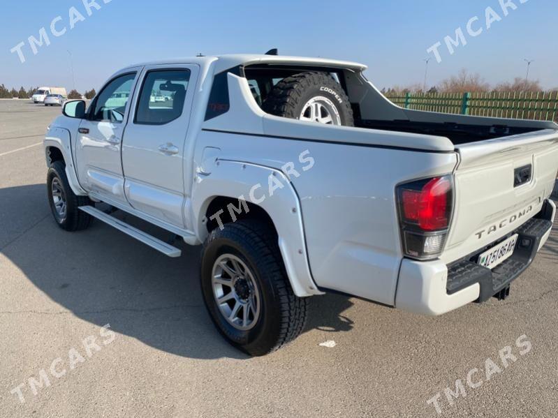 Toyota Tacoma 2016 - 390 000 TMT - Aşgabat - img 9