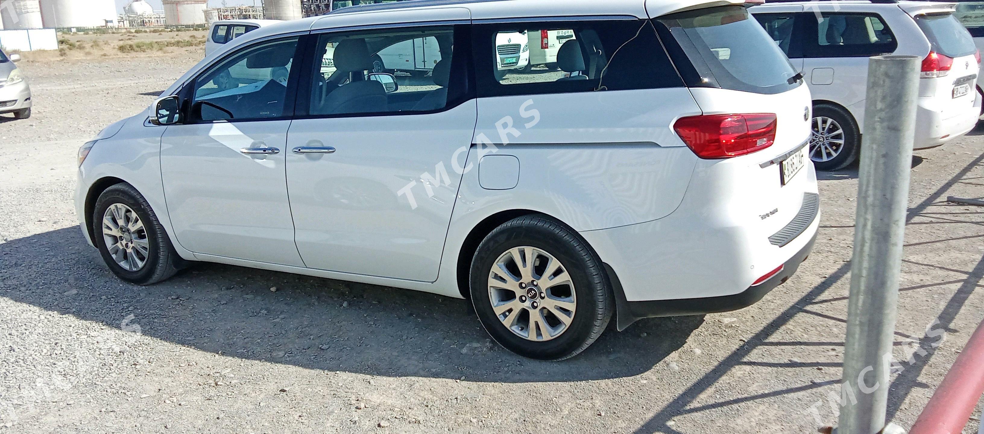 Kia Sedona 2019 - 350 000 TMT - Wekilbazar - img 4