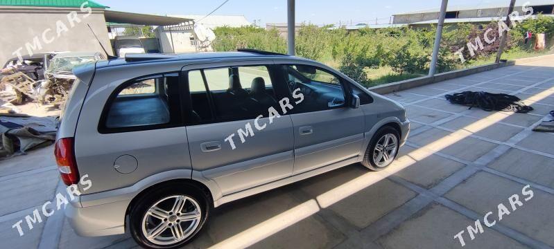 Opel Zafira 2002 - 120 000 TMT - Бахарден - img 9