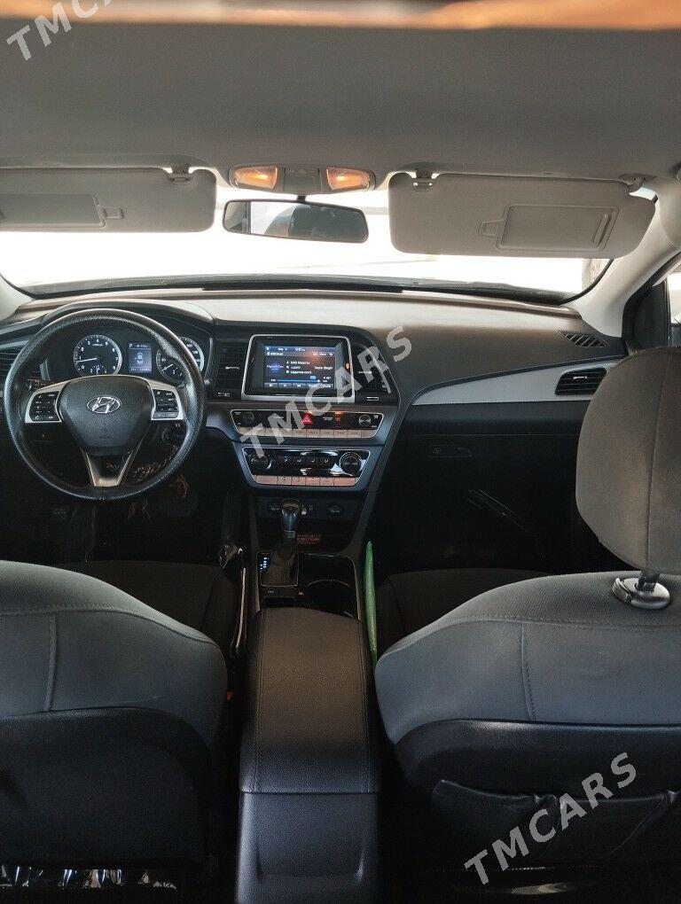 Hyundai Sonata 2019 - 180 000 TMT - Кëши - img 8