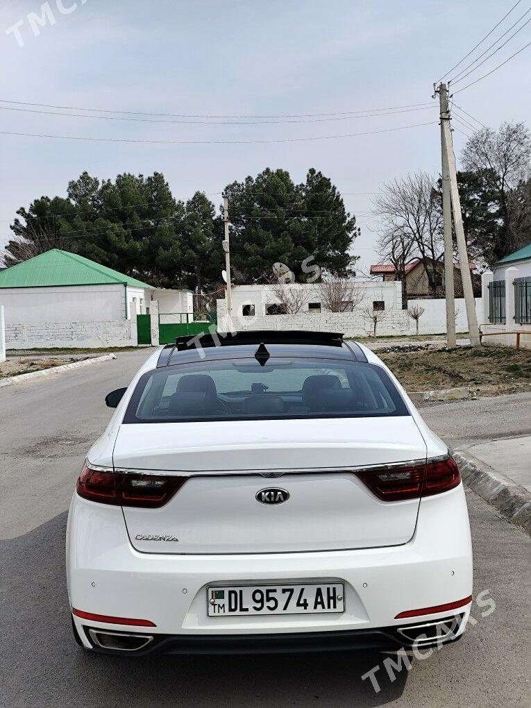 Kia Cadenza 2017 - 260 000 TMT - Änew - img 10