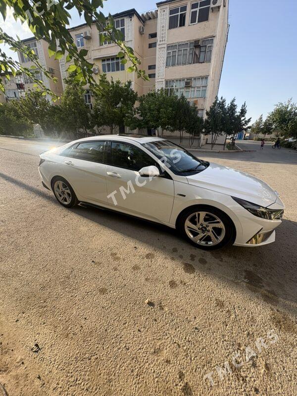 Hyundai Elantra 2021 - 250 000 TMT - Ашхабад - img 3